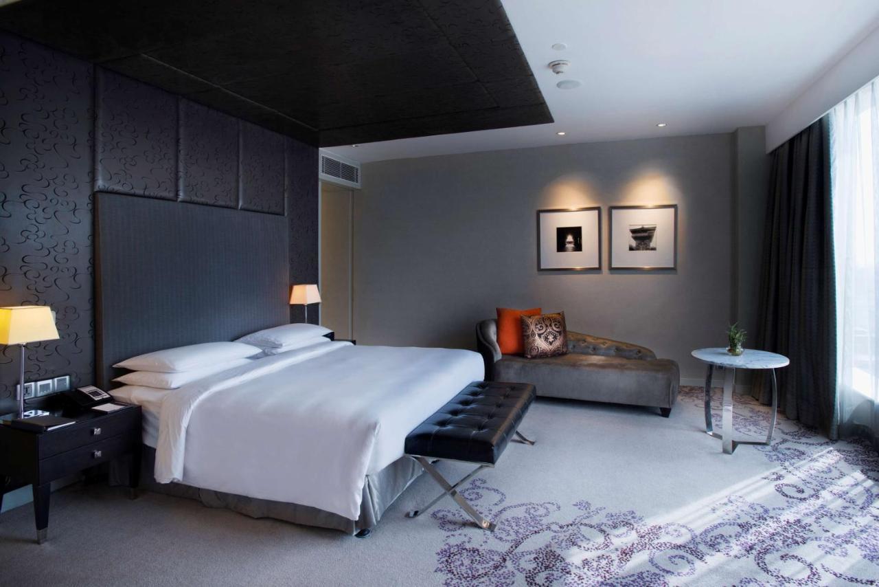 King Suite on Food & Soft Beverages on Spa & Confirmed late check out till 1400 Hrs