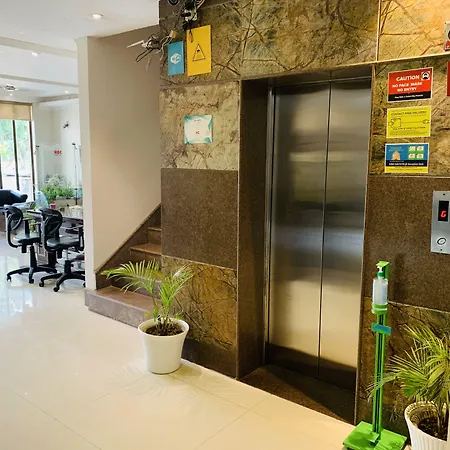 Hotel City Premier - Golf Course Road ,Gurgaon-3